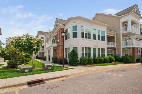10310 Sablewood Dr #111, Raleigh, NC 27617