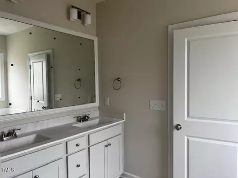 Bath - 809 Olive Br, Smithfield, NC 27577 photo 1 of 2