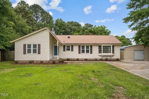 206 Bryant Cir, Goldsboro, NC 27534