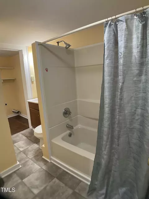 Bath - 108 Herbert St, Durham, NC 27703 photo 1 of 2