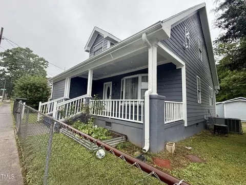 119 N Anthony St, Burlington, NC 27217