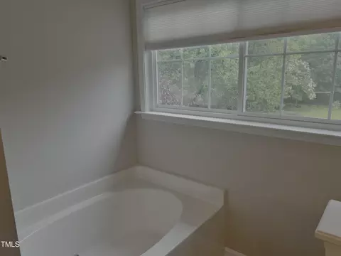 Bath - 133 Rustic Ln, Smithfield, NC 27577 photo 1 of 3