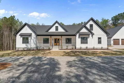 355 Shaw Rd, Cameron, NC 28326 photo 2