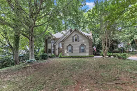 Exterior - 100 Windvale Ct, Cary, NC 27518 photo 2 of 10