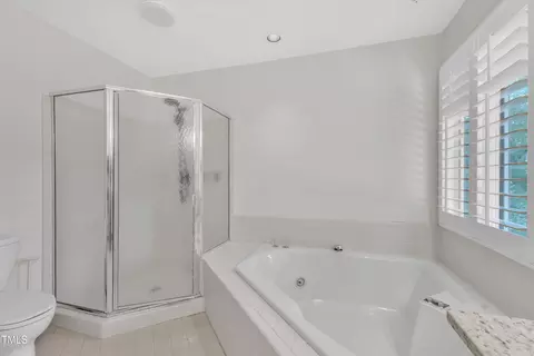 Bath - 100 Windvale Ct, Cary, NC 27518 photo 5 of 5