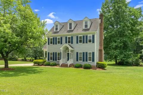 209 Bradley Dr, Benson, NC 27504