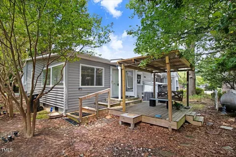 125 W Pine St, Pine Level, NC 27568 photo 10