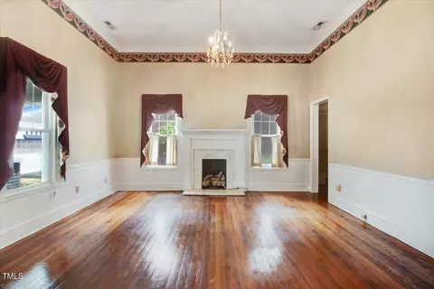 125 W Pine St, Pine Level, NC 27568 photo 22