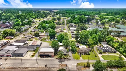 125 W Pine St, Pine Level, NC 27568 photo 12