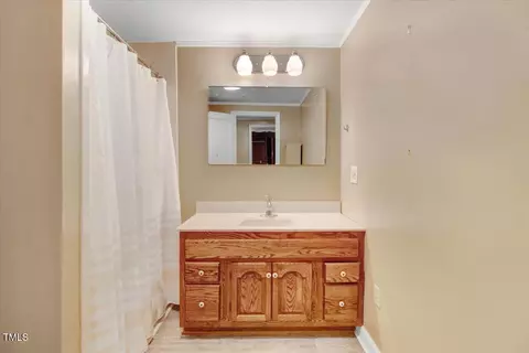 125 W Pine St, Pine Level, NC 27568 photo 34