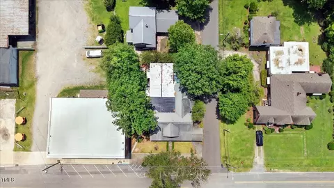 125 W Pine St, Pine Level, NC 27568 photo 11