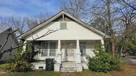 411 Fairview Ave SW, Wilson, NC 27893