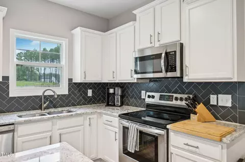 Kitchen - 195 Solomon Dr, Cameron, NC 28326 photo 4 of 6