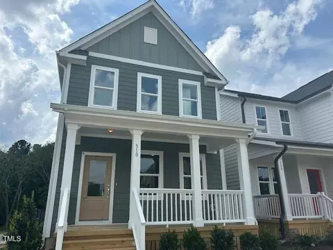 510 Yeowell Dr, Chapel Hill, NC 27514
