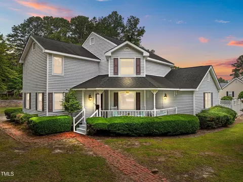 2000 Glissom St, Tarboro, NC 27886