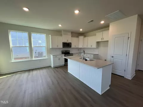 Kitchen - 88 Willow Cameron Way, Angier, NC 27501 photo 2 of 3