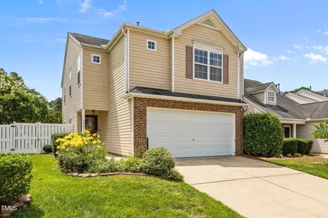 5561 Roan Mountain Pl, Raleigh, NC 27613