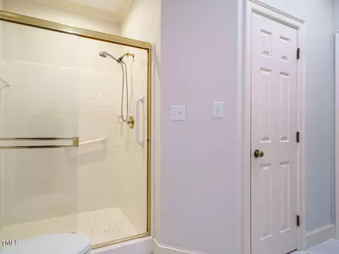 Bath - 3339 Ridgecrest Ct, Raleigh, NC 27607 photo 3 of 7