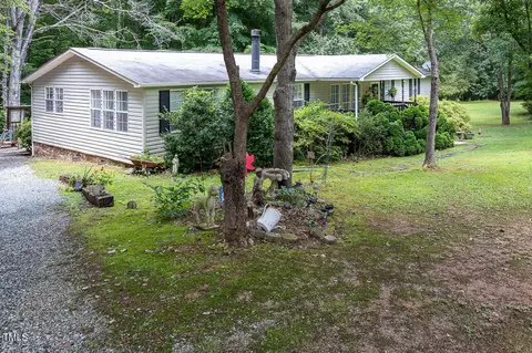 2849 Pheasant Run Rd, Haw River, NC 27258