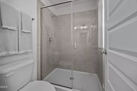 Bath - 1569 Piney Falls Dr, Wendell, NC 27591 photo 2 of 3