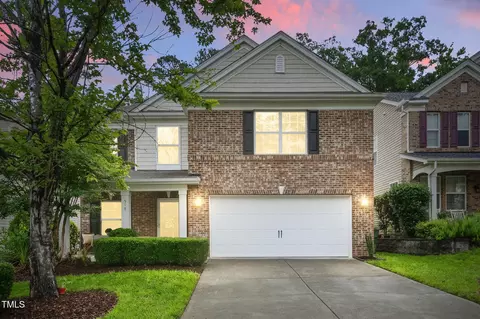 518 Emerald Downs Rd, Cary, NC 27519