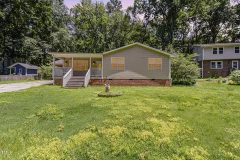 117 Red Bud Ct, Cary, NC 27513