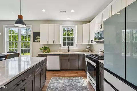 Kitchen - 255 Eagles Lndg, Morganton, NC 28655 photo 3 of 4