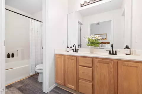 Bath - 522 Johnson St, Garner, NC 27529 photo 1 of 5
