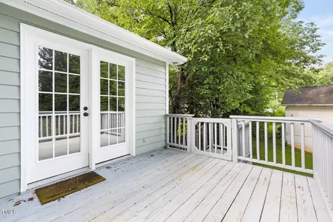 Exterior - 522 Johnson St, Garner, NC 27529 photo 5 of 6