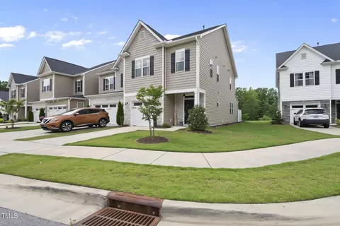 511 Kenton Mill Ct, Rolesville, NC 27571