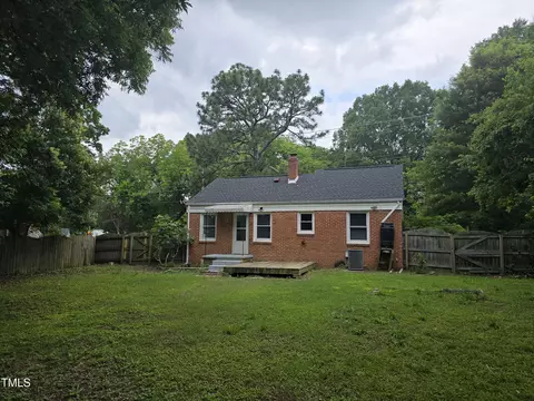 704 N King Charles Rd, Raleigh, NC 27610