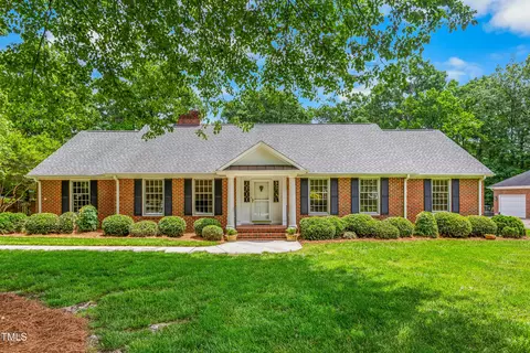 417 N Gurney St, Burlington, NC 27215
