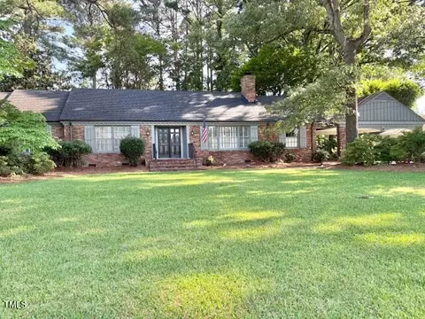 3604 Woodlawn Rd, Rocky Mount, NC 27804