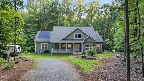 8226 Mcarthur Park Dr, Efland, NC 27243