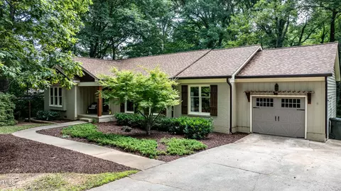 7016 Valley Dr, Raleigh, NC 27612