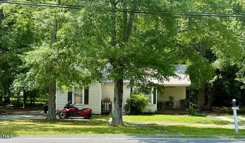 981 Leasburg Rd, Roxboro, NC 27573