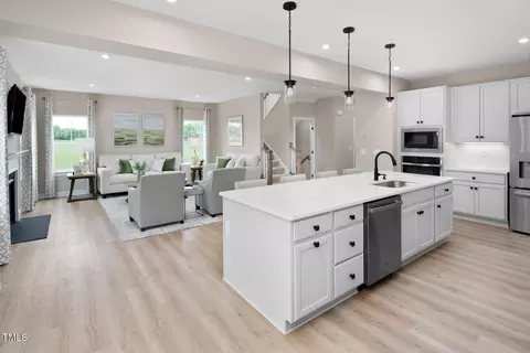 Kitchen - 820 Walker Ridge Way, Willow Spring, NC 27592 photo 6 of 7