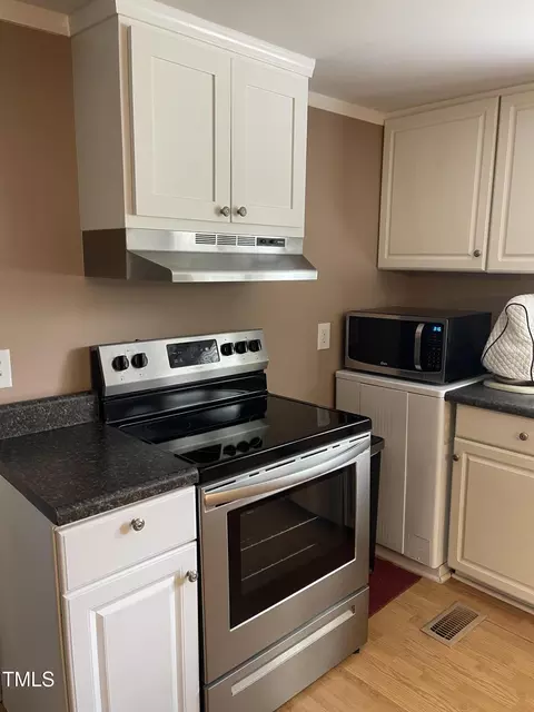 40 Bait Rd, Dunn, NC 28334