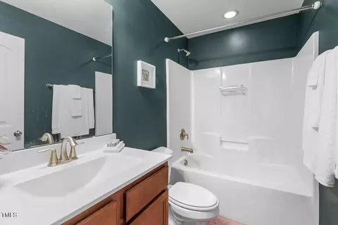 Bath - 3312 Flat River Dr, Durham, NC 27703 photo 6 of 6