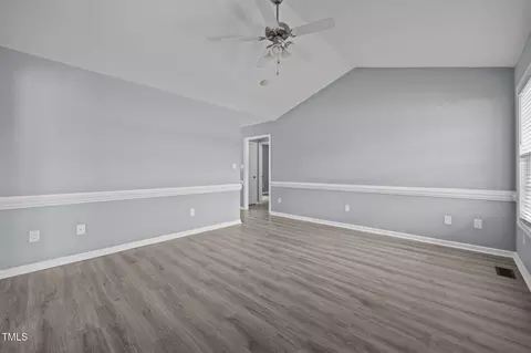 161 Bridgewater Dr, Erwin, NC 28339 photo 4