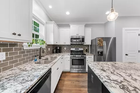 1920 Hart St, Durham, NC 27703 photo 11
