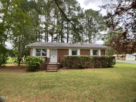2915 Ross Rd, Durham, NC 27703