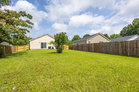 418 Lodestone Dr, Durham, NC 27703 photo 7
