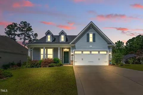 45 Glen Bend Ct, Spring Lake, NC 28390