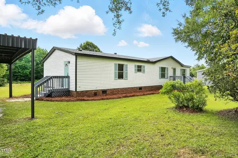 585 Smith Rd, Smithfield, NC 27577