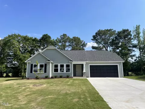 168 Oakfield Trace Dr, Four Oaks, NC 27524