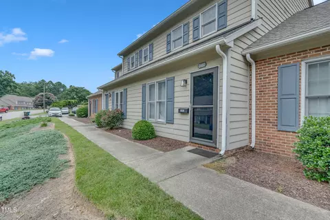 2602 Hitchcock Dr, Durham, NC 27705