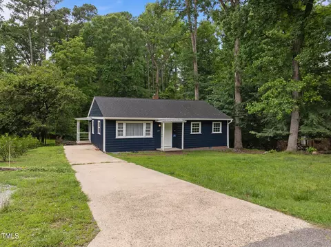 105 Hanna St, Carrboro, NC 27510