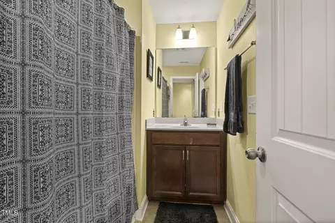 Bath - 267 Dando St, Garner, NC 27529 photo 3 of 3