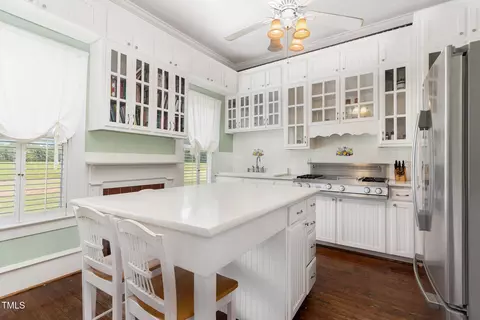 Kitchen - 6200 Us-401 S, Bunnlevel, NC 28323 photo 2 of 3
